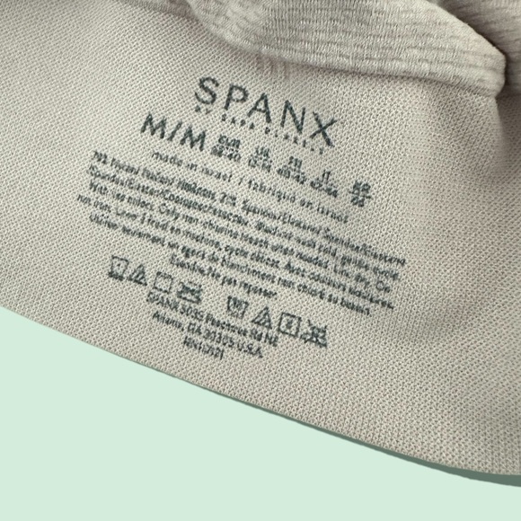 Women’s SPANX Light Pink Mauve Sports Bra Size Medium - Picture 6 of 7